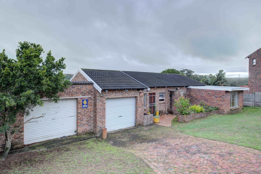 3 Bedroom Property for Sale in Western Hills Eastern Cape